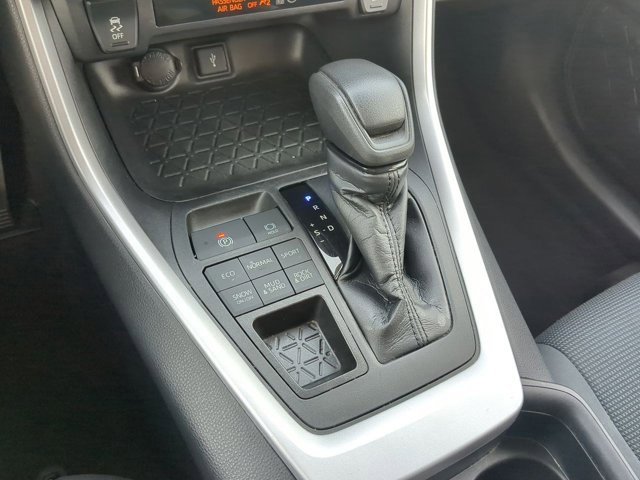 Certified 2021 Toyota RAV4 LE image 13