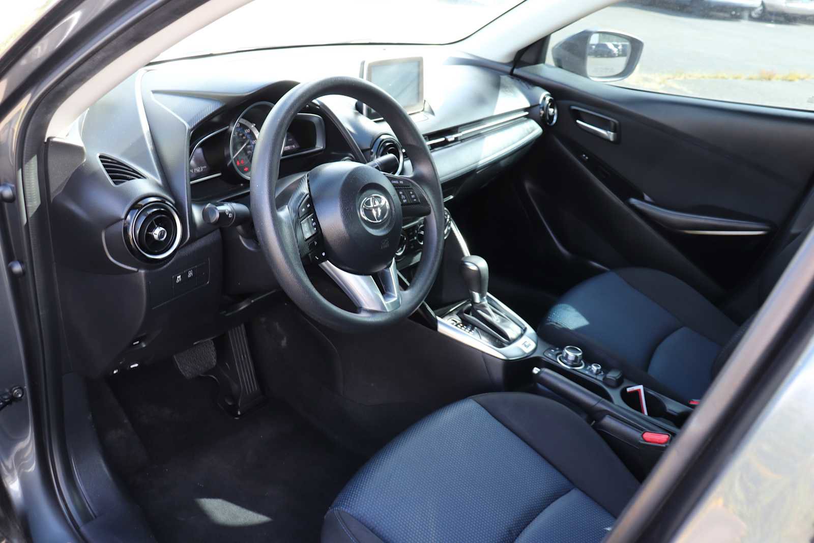 Used 2018 Toyota Yaris iA FWD image 10