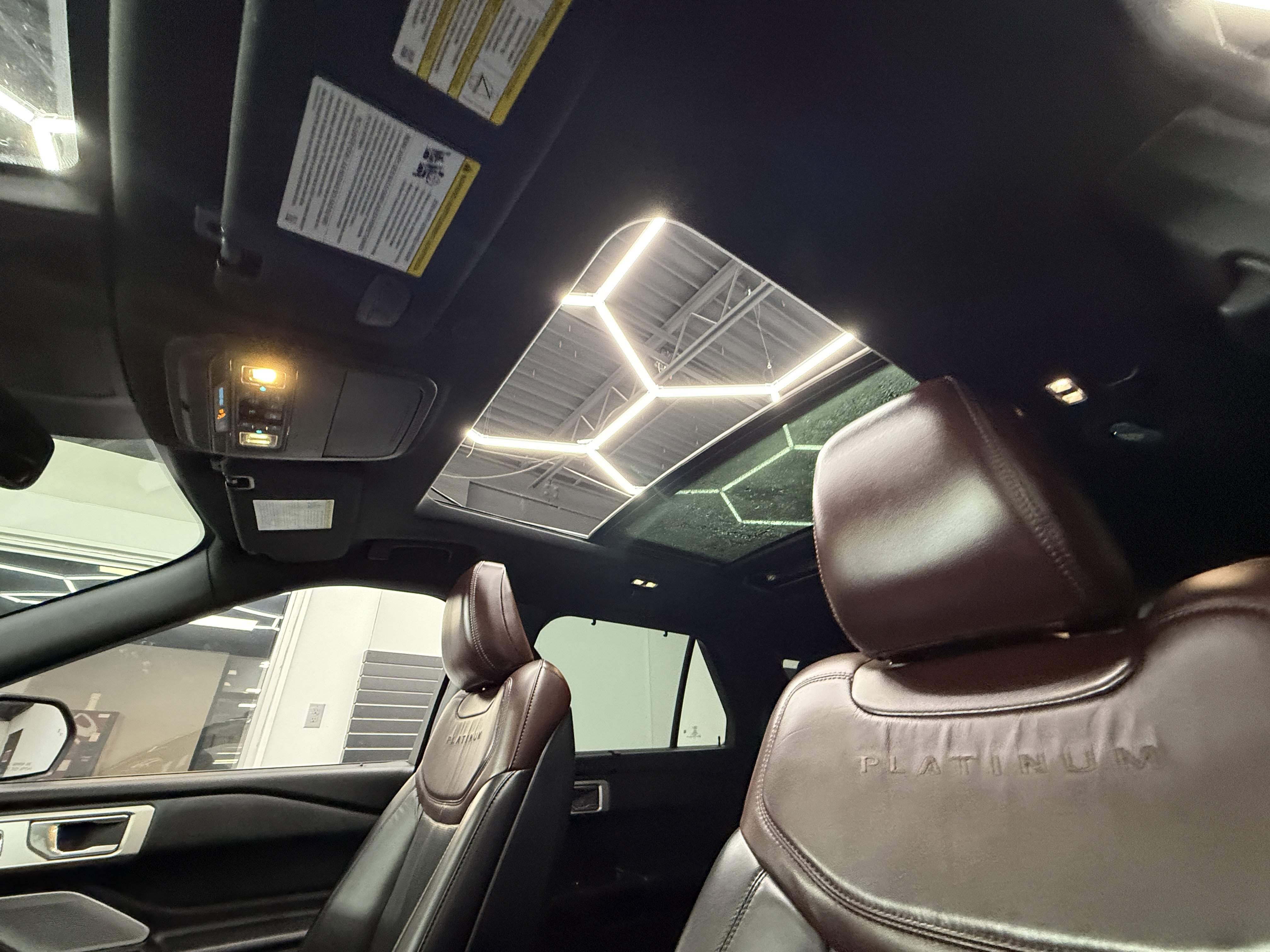 Used 2020 Ford Explorer Platinum image 13