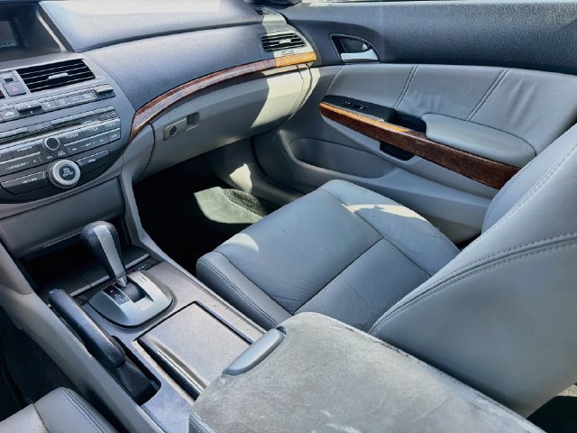 Used 2011 Honda Accord EX-L image 23