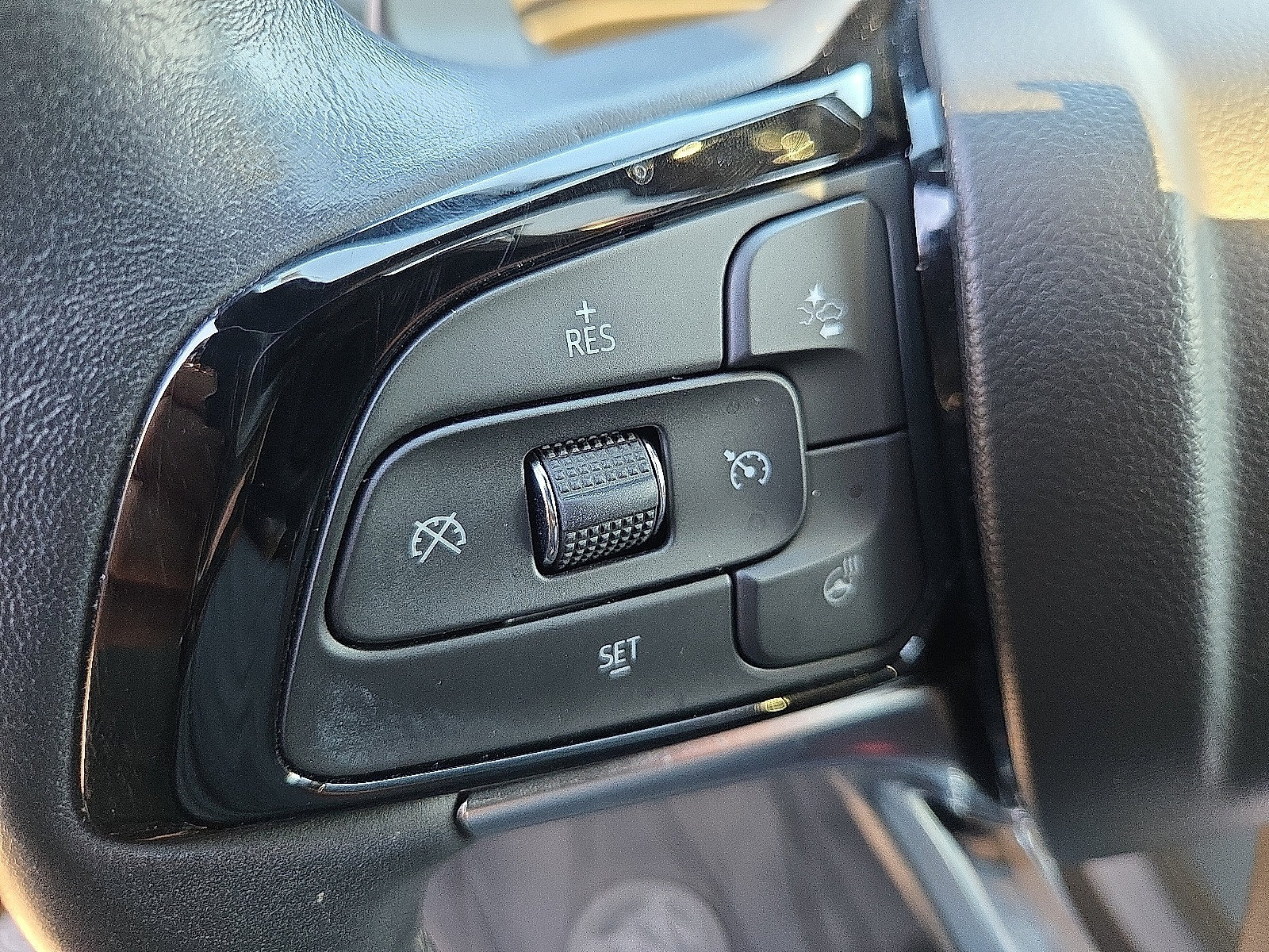 Certified 2023 Buick Enclave Avenir w/ Trailering Package, 5000 lbs. AWD/4WD image 12
