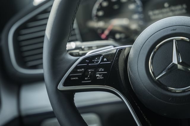 New 2026 Mercedes-Benz GLS 450 4MATIC image 31