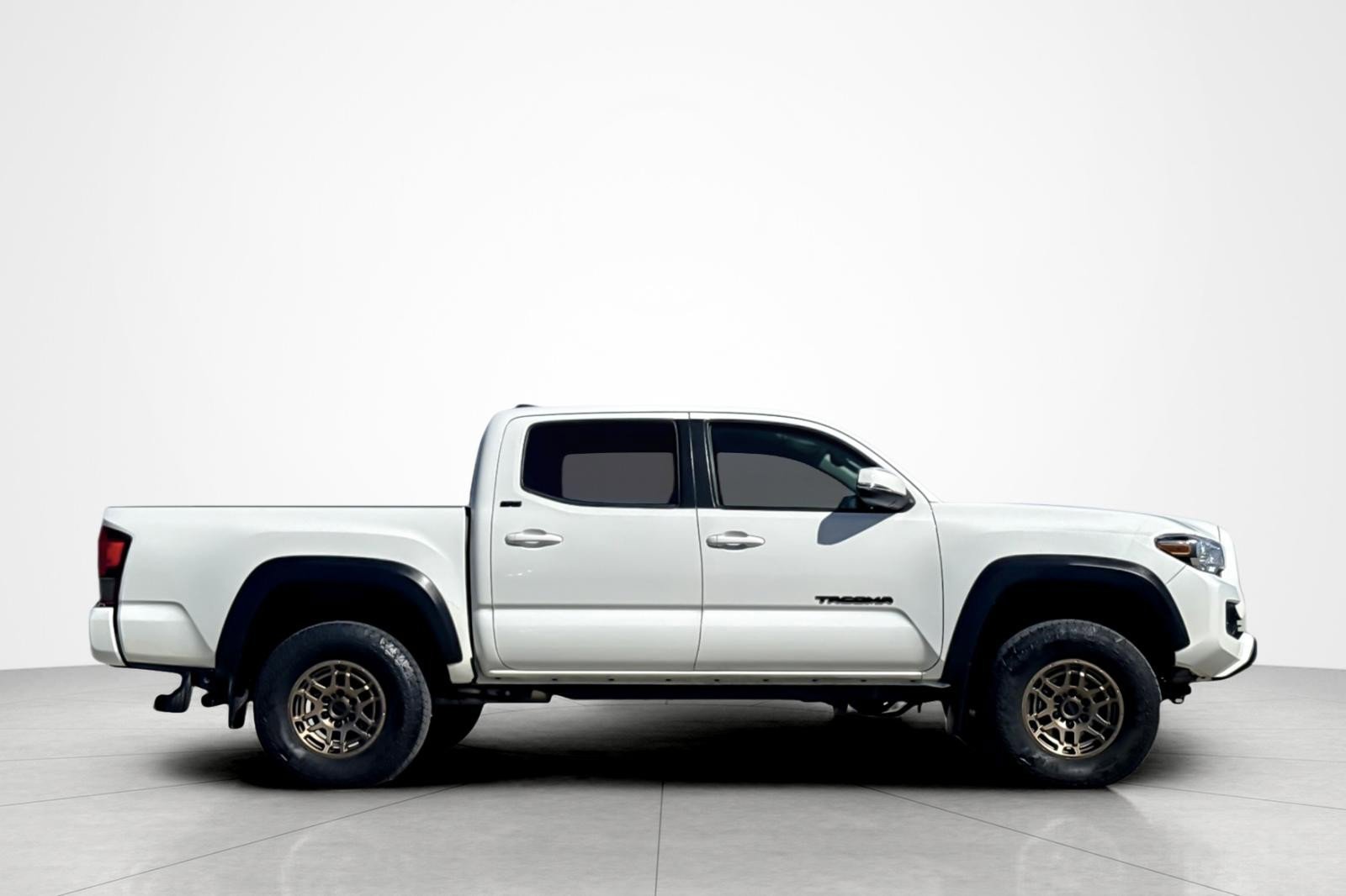 Certified 2023 Toyota Tacoma 4x4 Double Cab w/ Trail Edition image 6