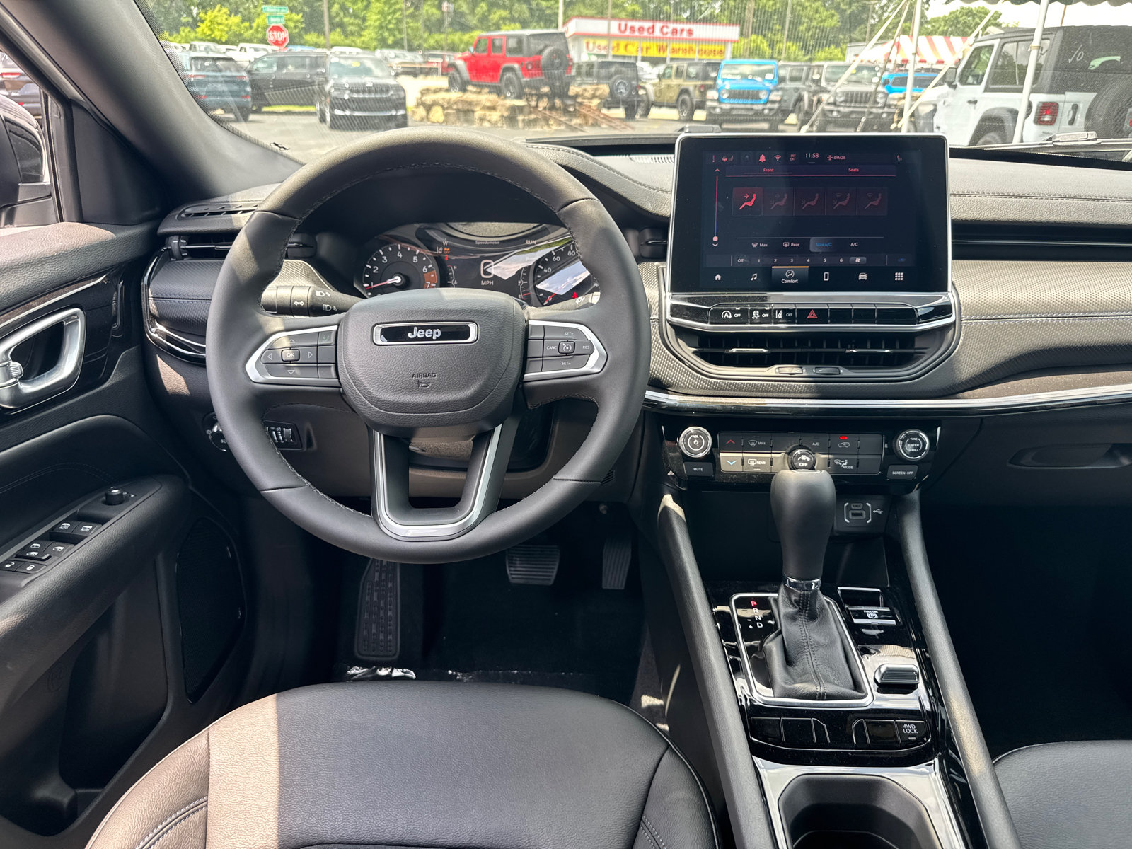 New 2026 Jeep Compass Latitude AWD/4WD image 8