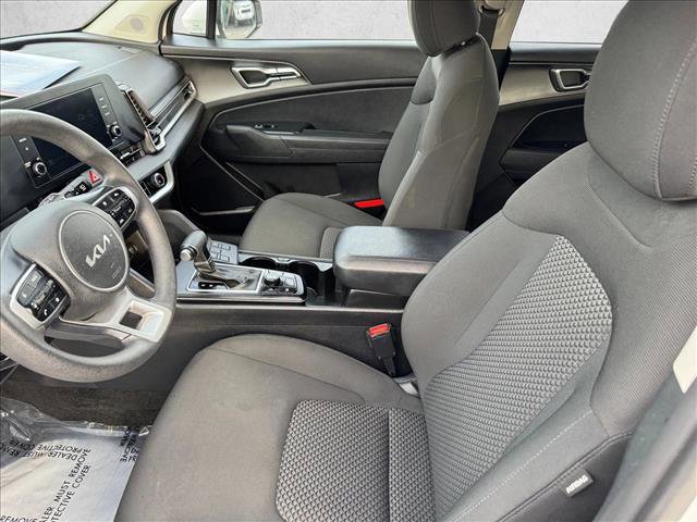 Used 2024 Kia Sportage LX image 10