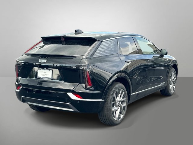 New 2027 Cadillac Optiq Premium Luxury w/ LPO, Floor Liner Package AWD/4WD image 14