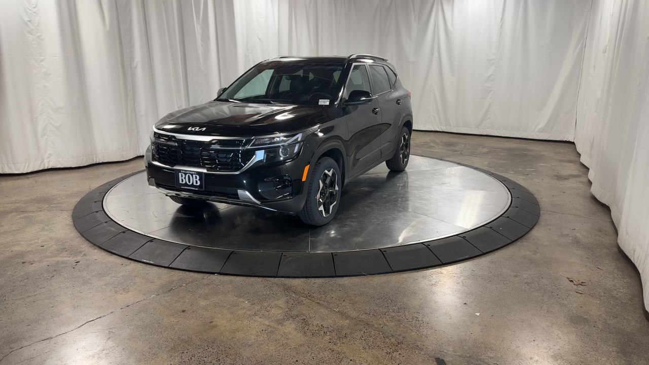 Certified 2025 Kia Seltos S image 5
