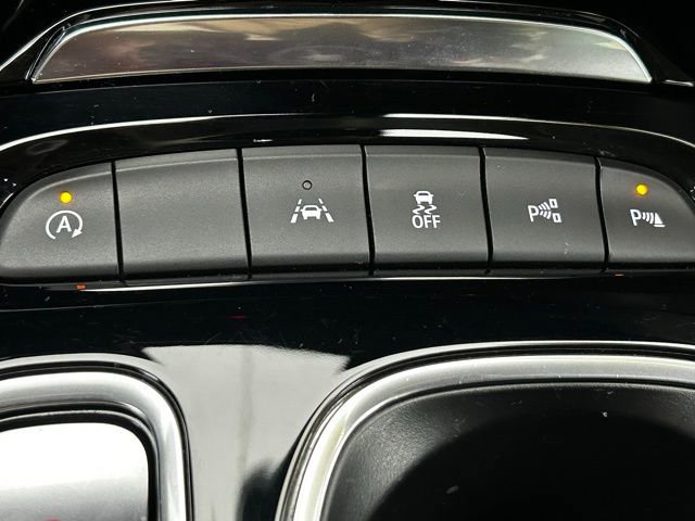 Used 2023 Buick Envision Avenir image 10