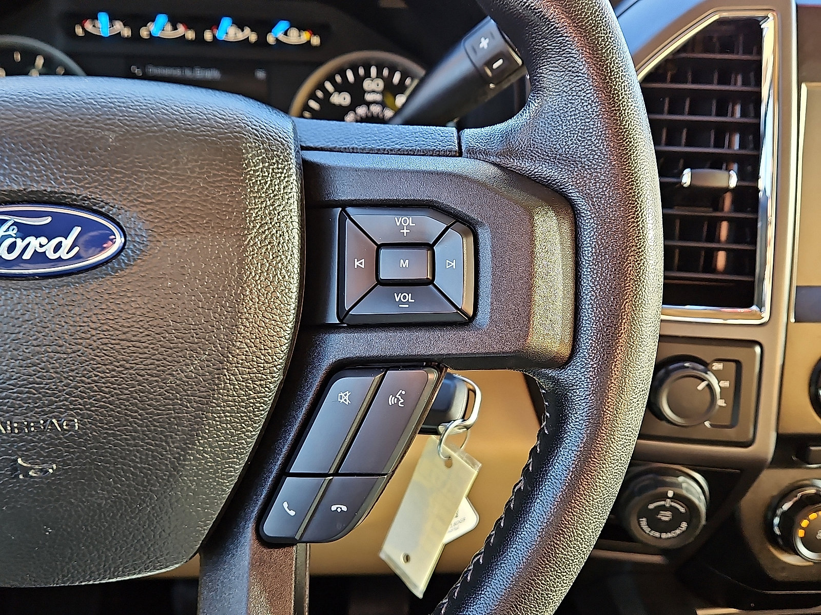 Used 2017 Ford F150 XLT w/ Equipment Group 302A Luxury image 18