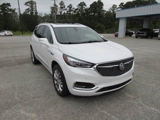 Used 2021 Buick Enclave Avenir w/ Avenir Technology Package image 4