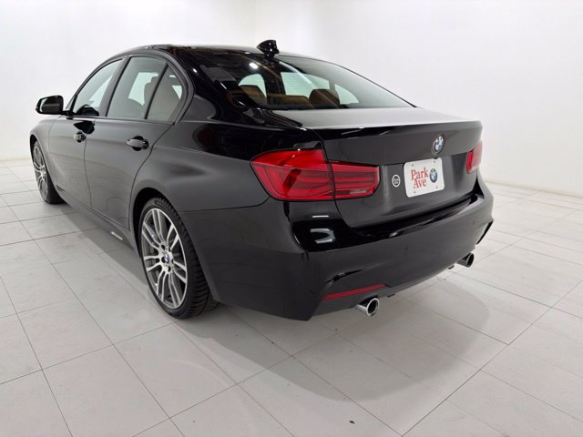 Used 2018 BMW 340i xDrive Sedan AWD/4WD image 3