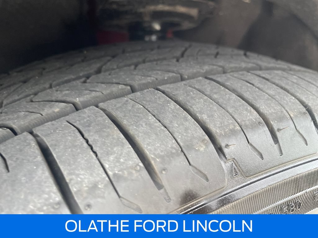 Certified 2020 Ford Escape Titanium FWD image 31
