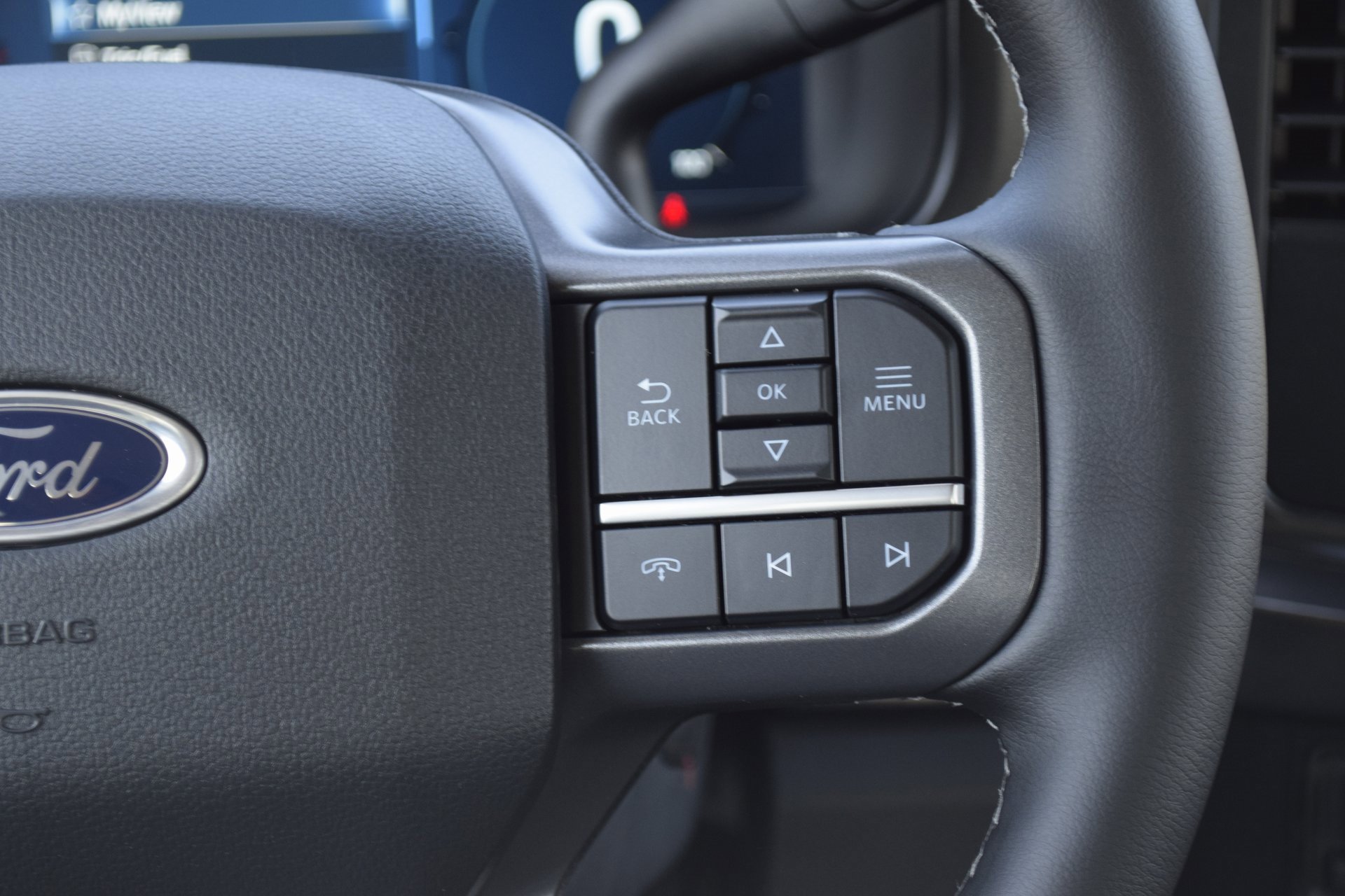 New 2026 Ford F250 Lariat w/ FX4 Off-Road Package image 10