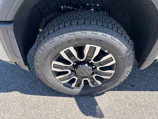 New 2026 GMC Sierra 2500 Denali Ultimate AWD/4WD image 11