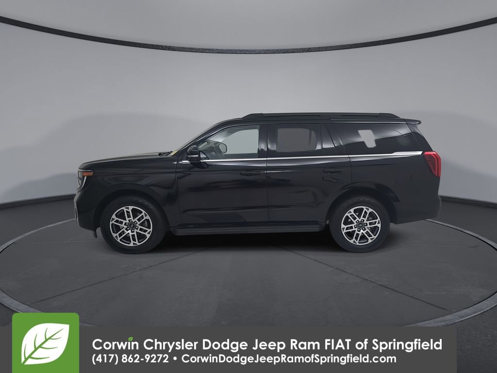Used 2025 Ford Expedition Active AWD/4WD image 9