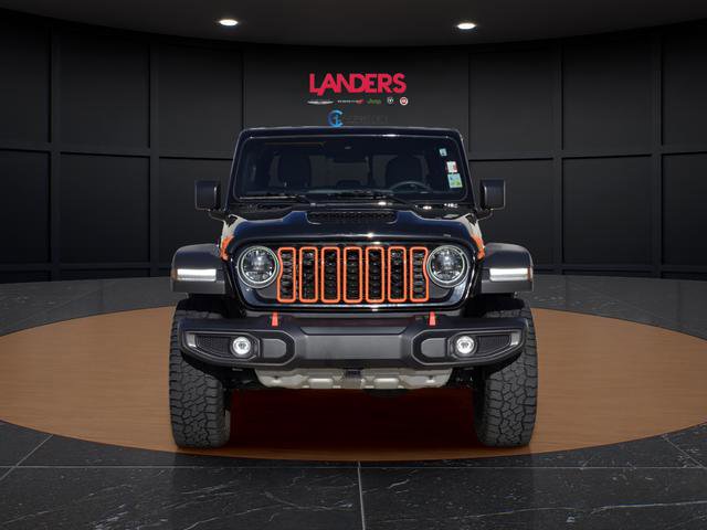 Used 2025 Jeep Gladiator Mojave w/ Convenience Group image 7