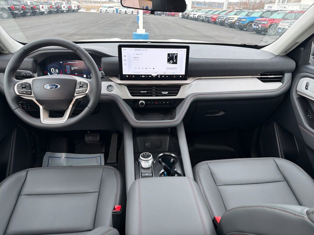 New 2026 Ford Explorer Active w/ Active Comfort Package image 12
