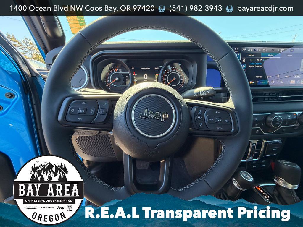 Used 2025 Jeep Gladiator Sport AWD/4WD image 19