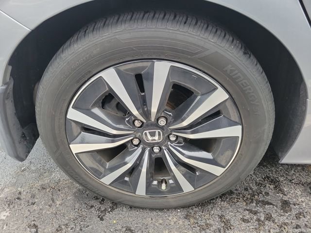 Used 2024 Honda Civic EX-L image 6