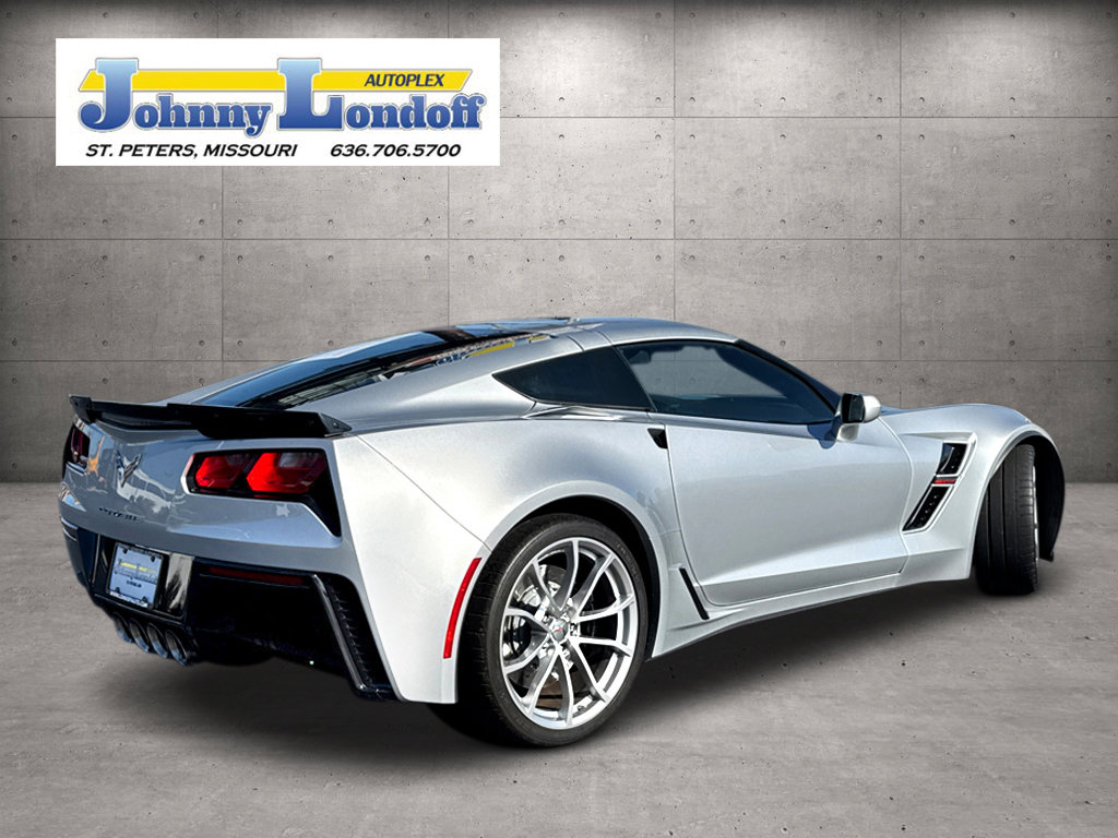 Used 2018 Chevrolet Corvette Grand Sport RWD image 2