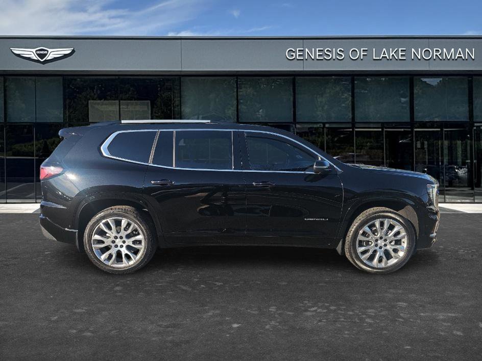Used 2025 GMC Acadia Denali w/ Super Cruise Package image 4