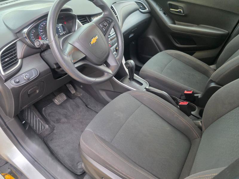 Used 2018 Chevrolet Trax LS AWD/4WD image 31