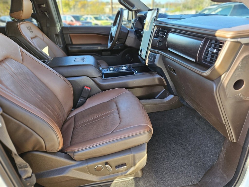 Used 2022 Ford Expedition Max King Ranch image 8