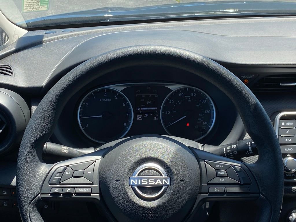 New 2025 Nissan Kicks Play S image 23