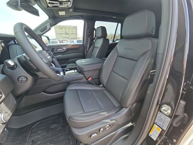 New 2026 GMC Yukon Denali w/ Sun & Power Step Package image 16