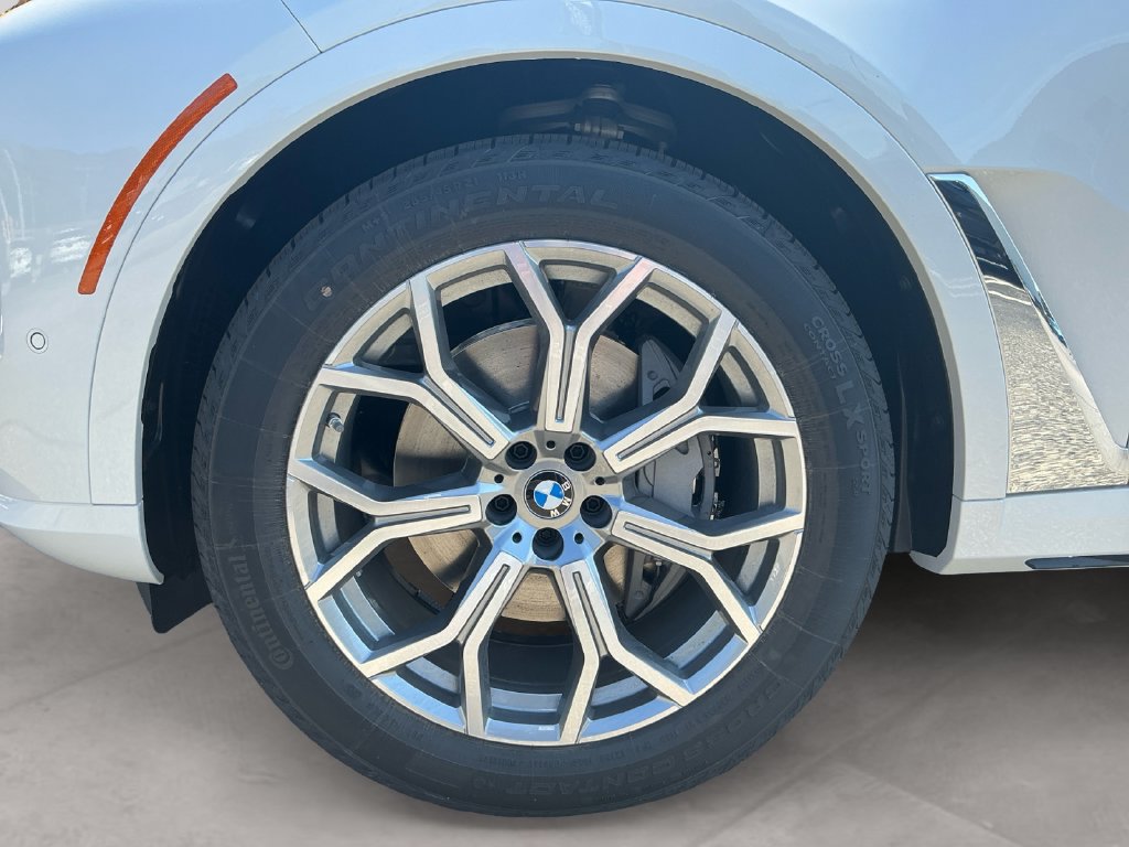 New 2027 BMW X7 xDrive40i w/ Premium Package AWD/4WD image 14