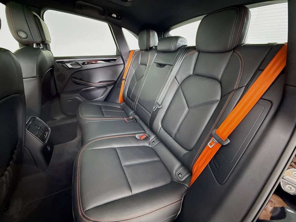 New 2026 Porsche Macan Turbo AWD/4WD image 25