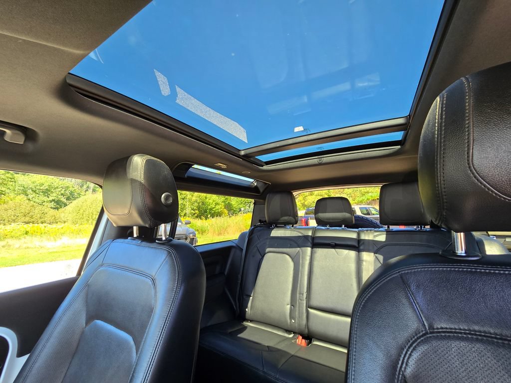 Used 2023 Land Rover Defender 90 S AWD/4WD image 30
