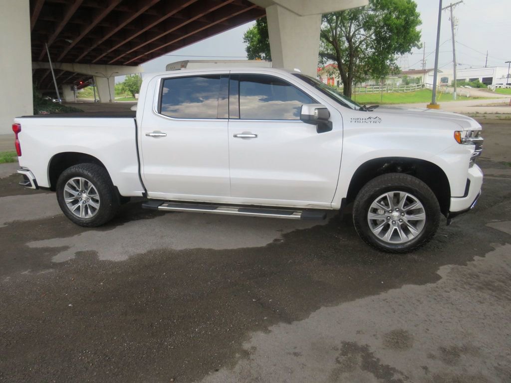 Used 2019 Chevrolet Silverado 1500 High Country w/ Z71 Off-Road Package image 3