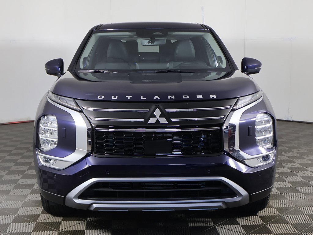 New 2025 Mitsubishi Outlander SE image 13