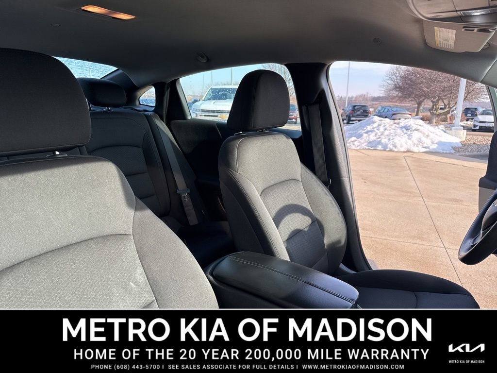 Used 2023 Chevrolet Malibu LT image 36