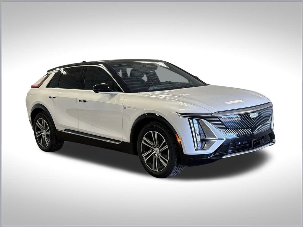 New 2025 Cadillac Lyriq Luxury image 1