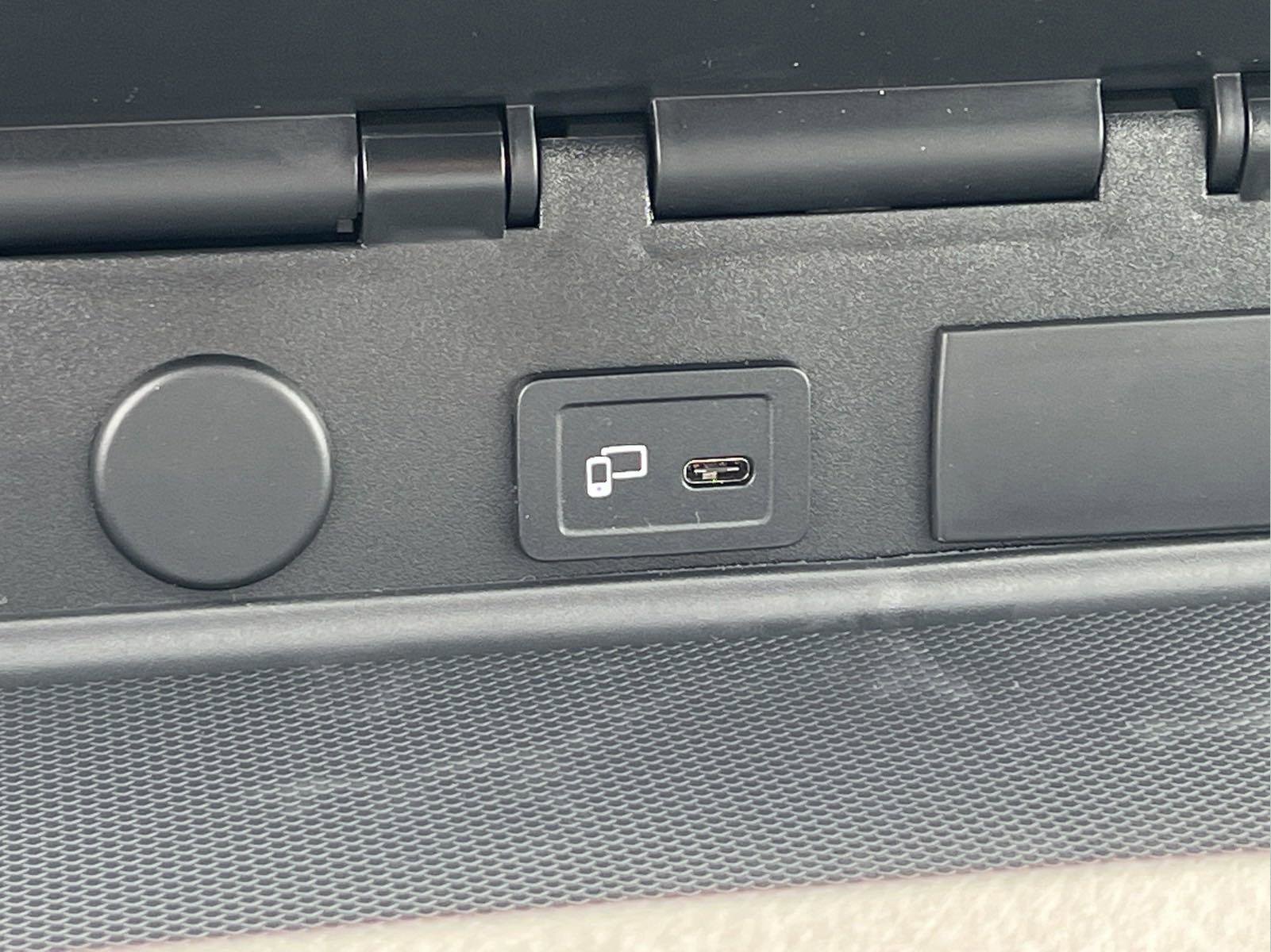 Used 2024 Mercedes-Benz Sprinter 2500 image 43