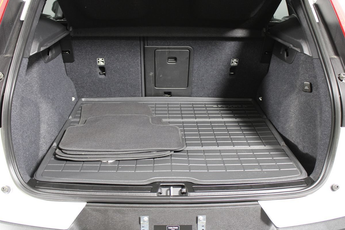 Used 2023 Volvo XC40 Recharge Plus w/ Protection Package Premier AWD/4WD image 23