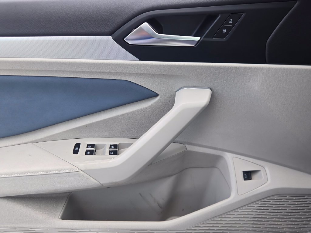 New 2027 Volkswagen Jetta SE FWD image 13