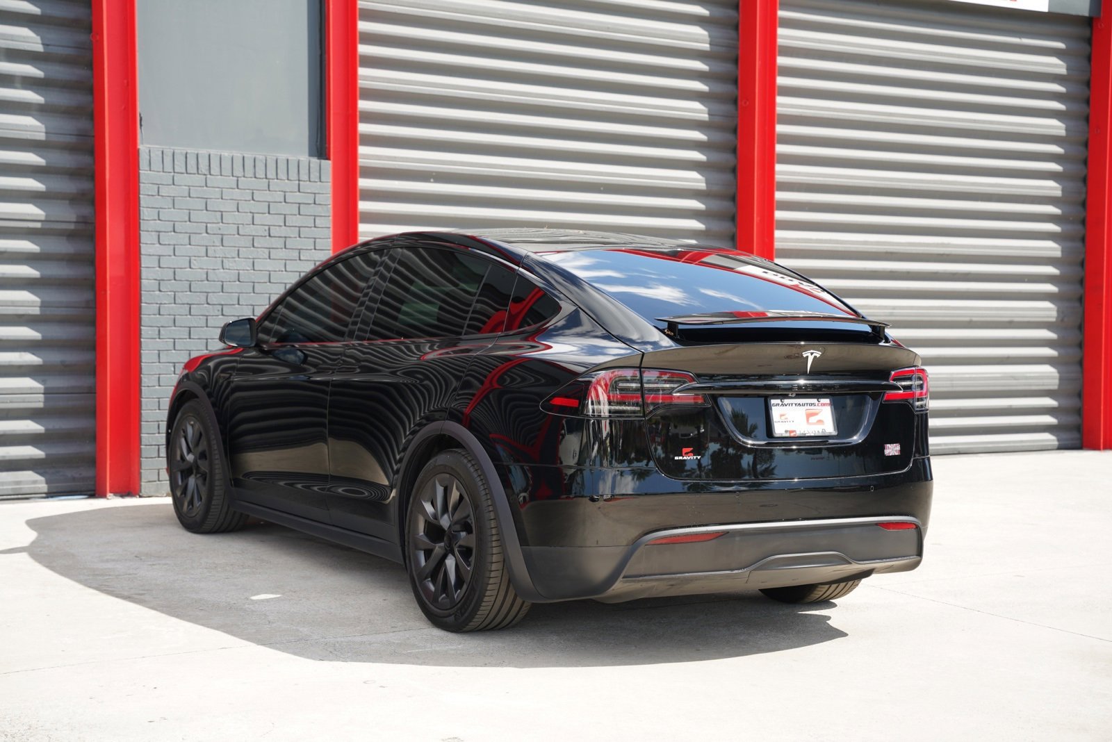 Used 2022 Tesla Model X Plaid image 5