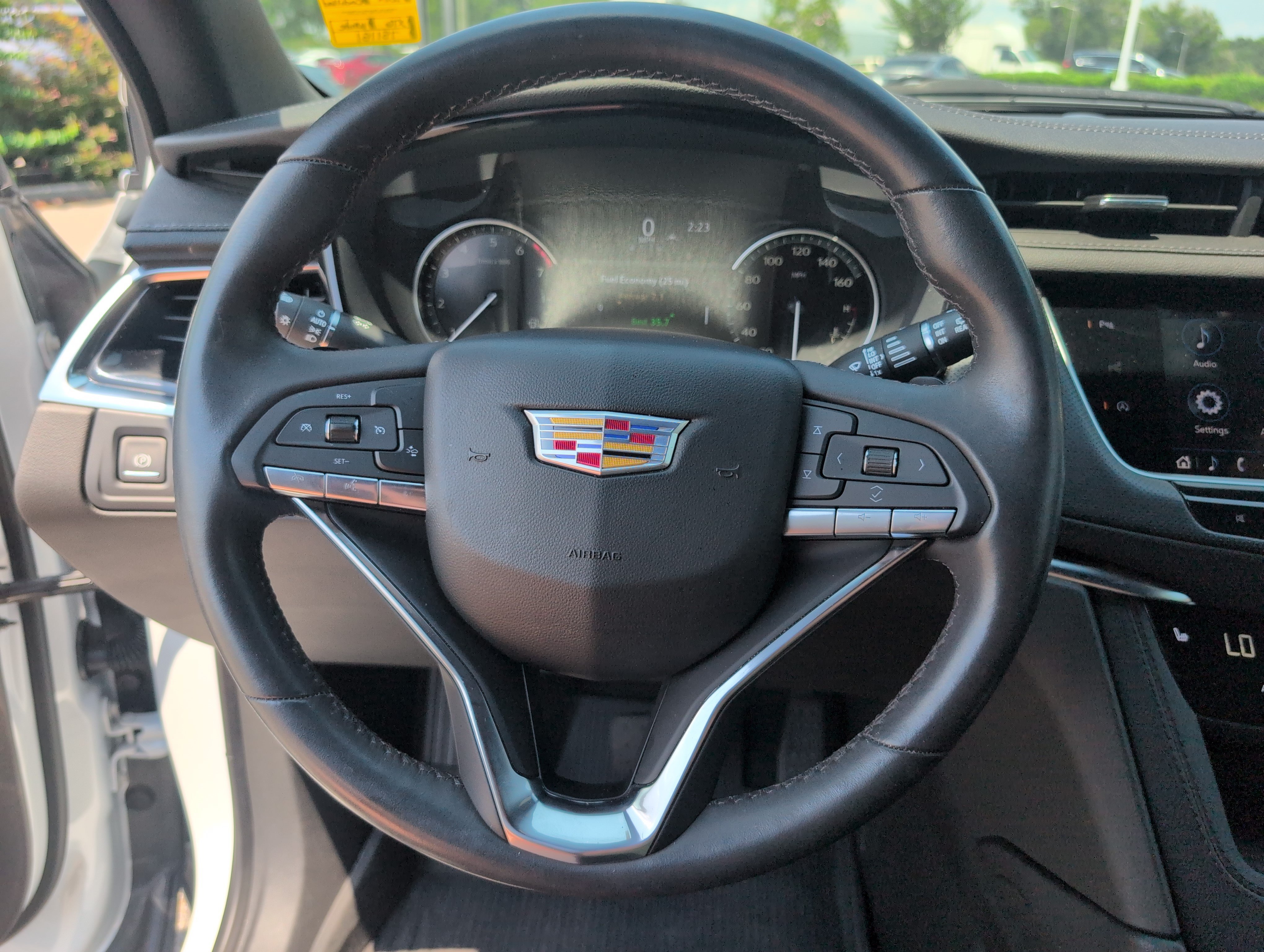 Certified 2024 Cadillac XT6 Luxury w/ LPO, Floor Liner Package AWD/4WD image 26