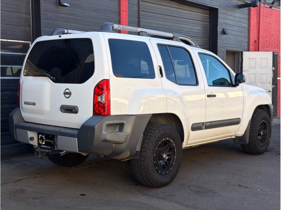 Used 2011 Nissan Xterra S AWD/4WD image 3