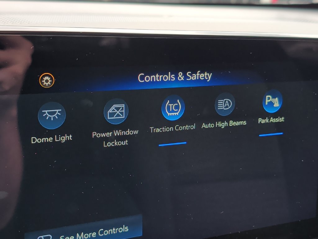Used 2025 Chevrolet Equinox LT FWD image 46