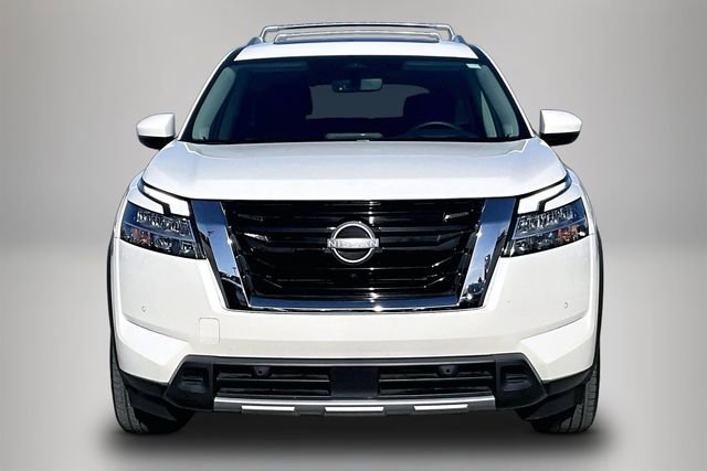 Certified 2024 Nissan Pathfinder Platinum w/ Cargo Package image 3