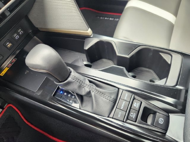 Certified 2025 Toyota Camry SE AWD/4WD image 19