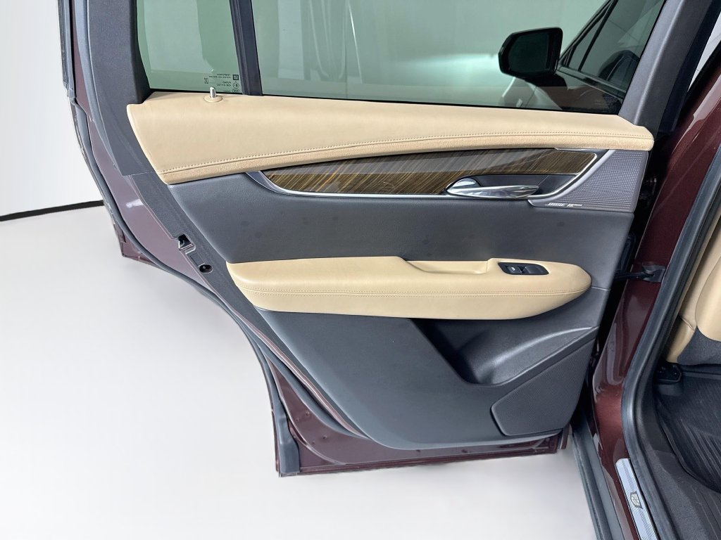 Used 2022 Cadillac XT6 Sport w/ Platinum Package AWD/4WD image 25