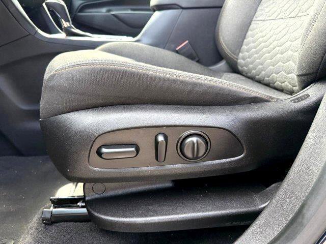 Used 2020 Chevrolet Equinox LT image 13