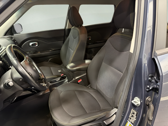 Used 2015 Kia Soul + w/ Audio Package FWD image 13