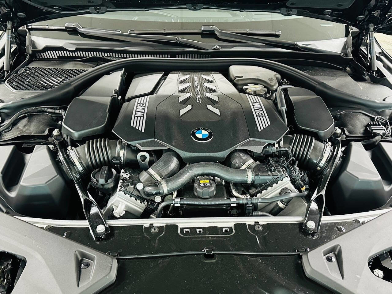 Used 2022 BMW M850i Gran Coupe xDrive w/ Comfort Seating Package image 30