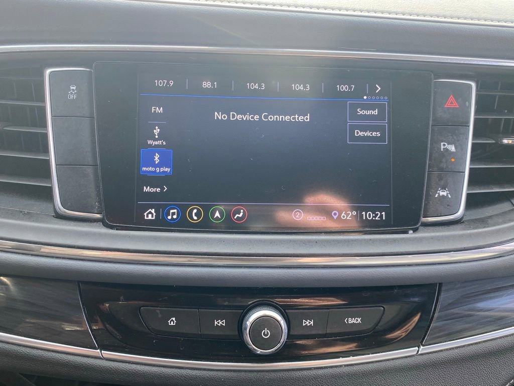 Used 2020 Buick Enclave Premium w/ Sun and Sites Package image 24